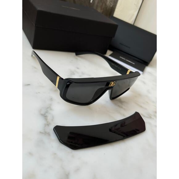 NEW Dolce & Gabbana DG6177 Black Logo Visor Sunglasses - Picture 8 of 14